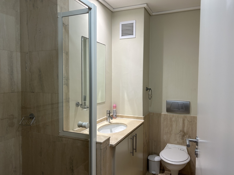 To Let 2 Bedroom Property for Rent in Lagoon Beach Western Cape